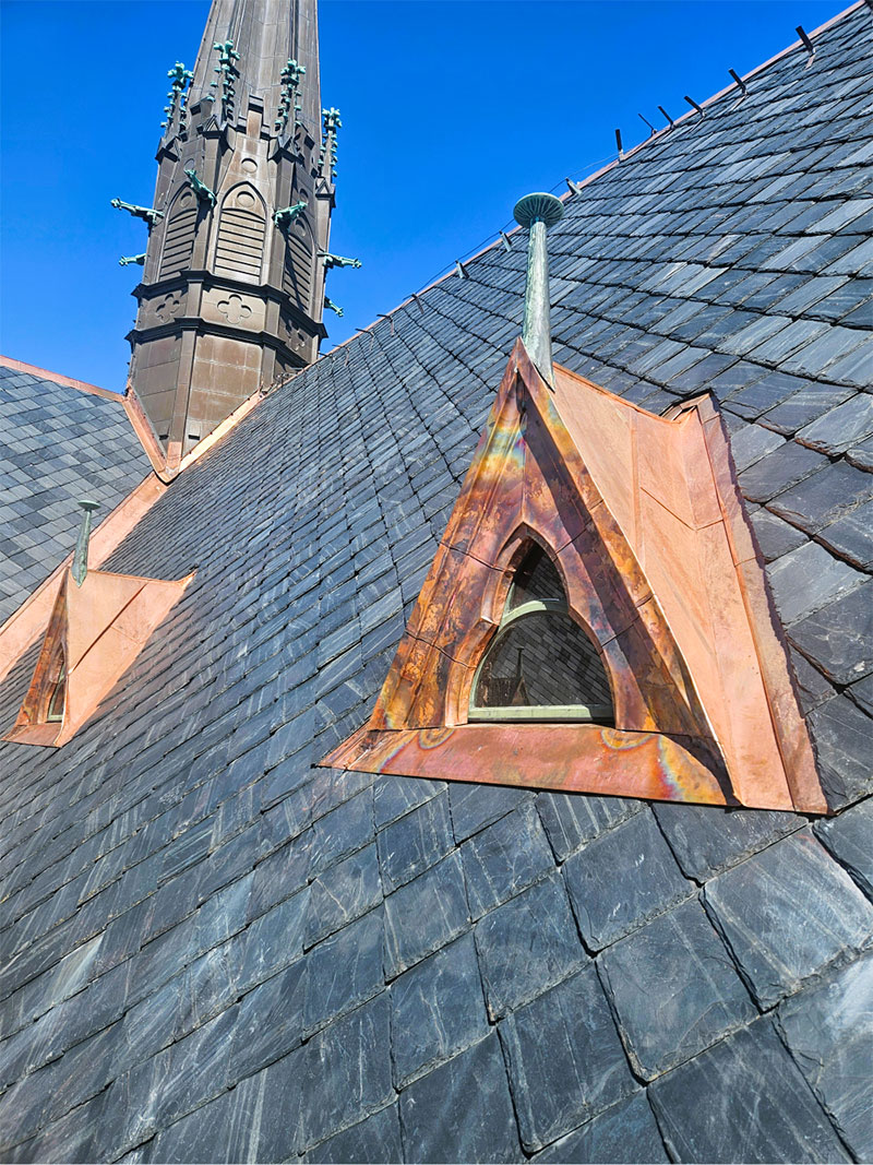 Naturskiffer kyrka